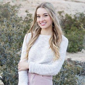 Meet your Posher, Lacey